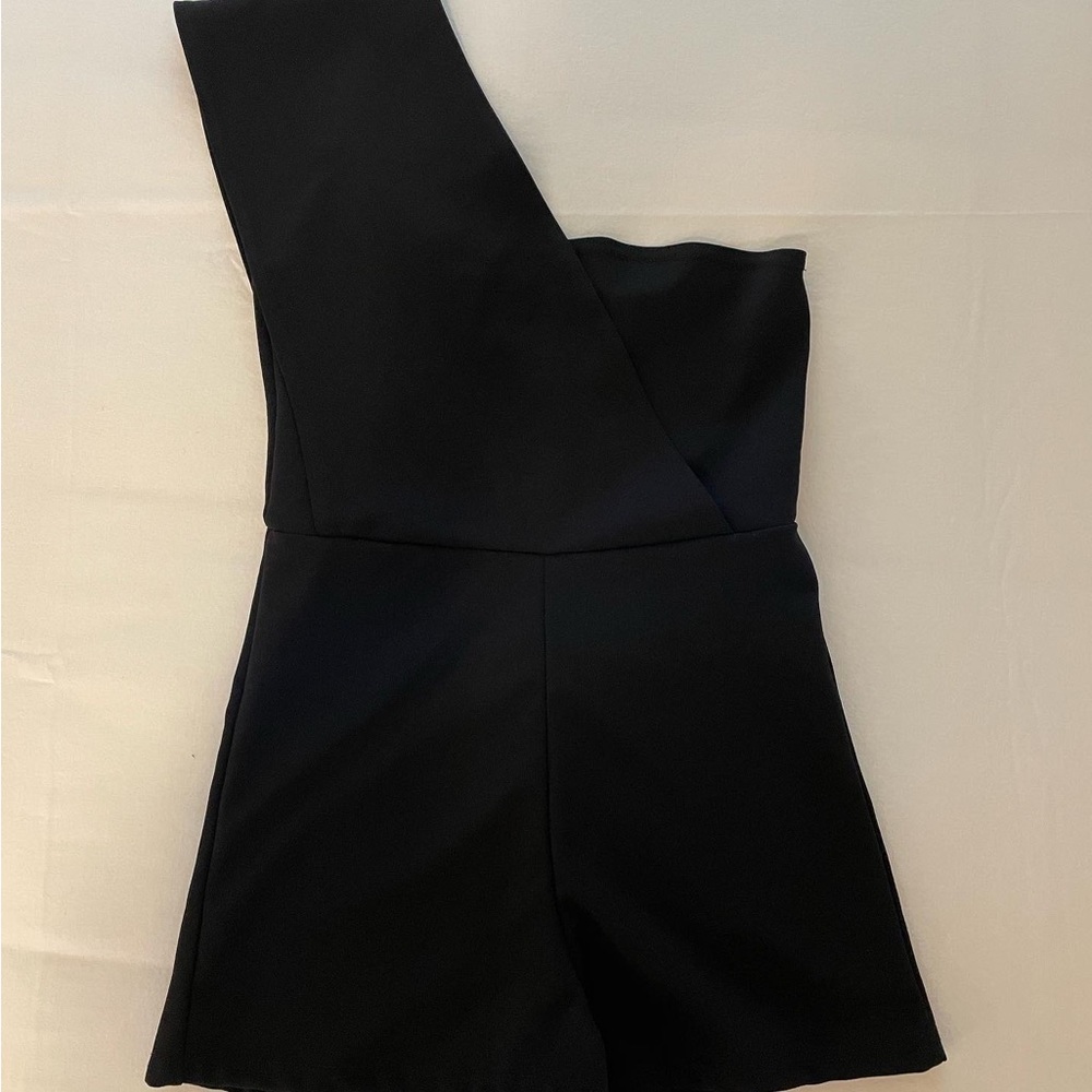 Brand new Pretty Little Thing romper!!